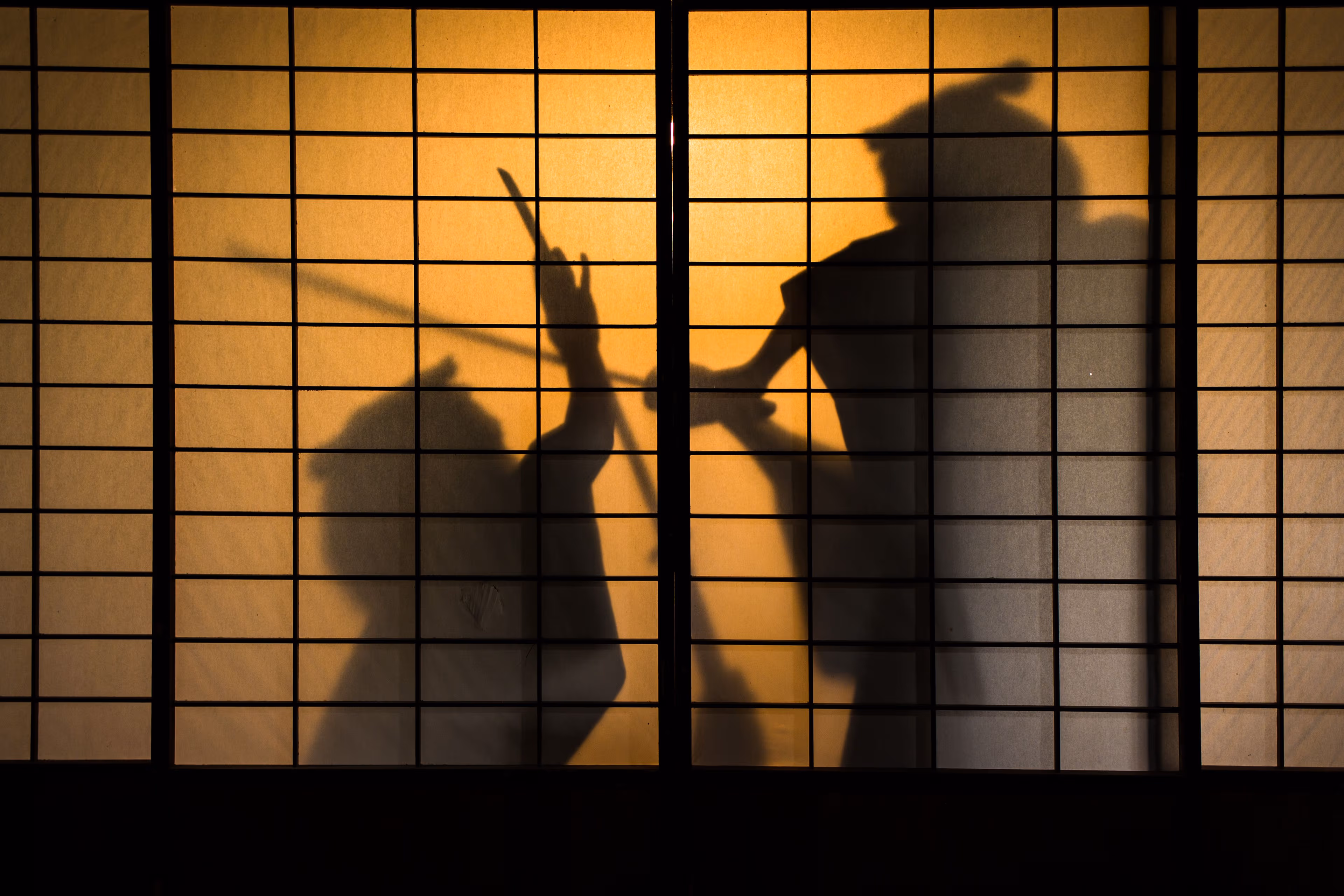 Silhouette of two fighting samurai (YS graphics/Getty Images)