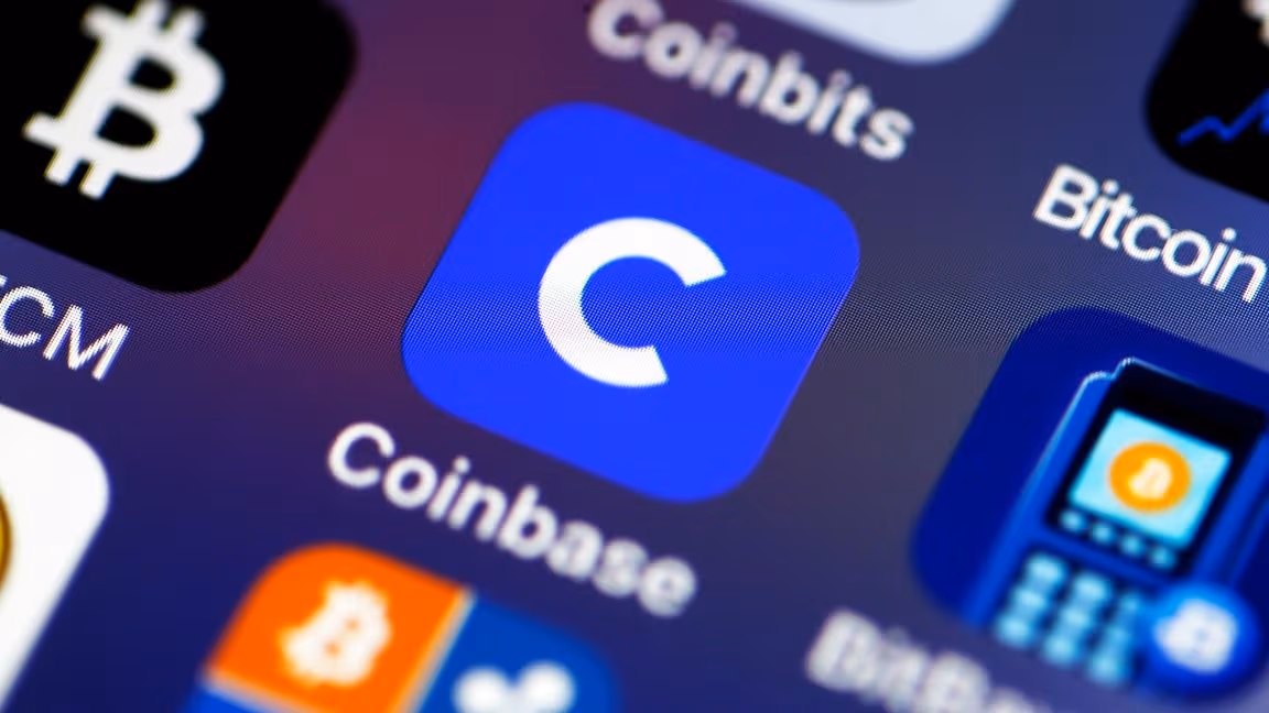 The cryptocurrency exchange app Coinbase on a smartphone (Chesnot/Getty Images)
