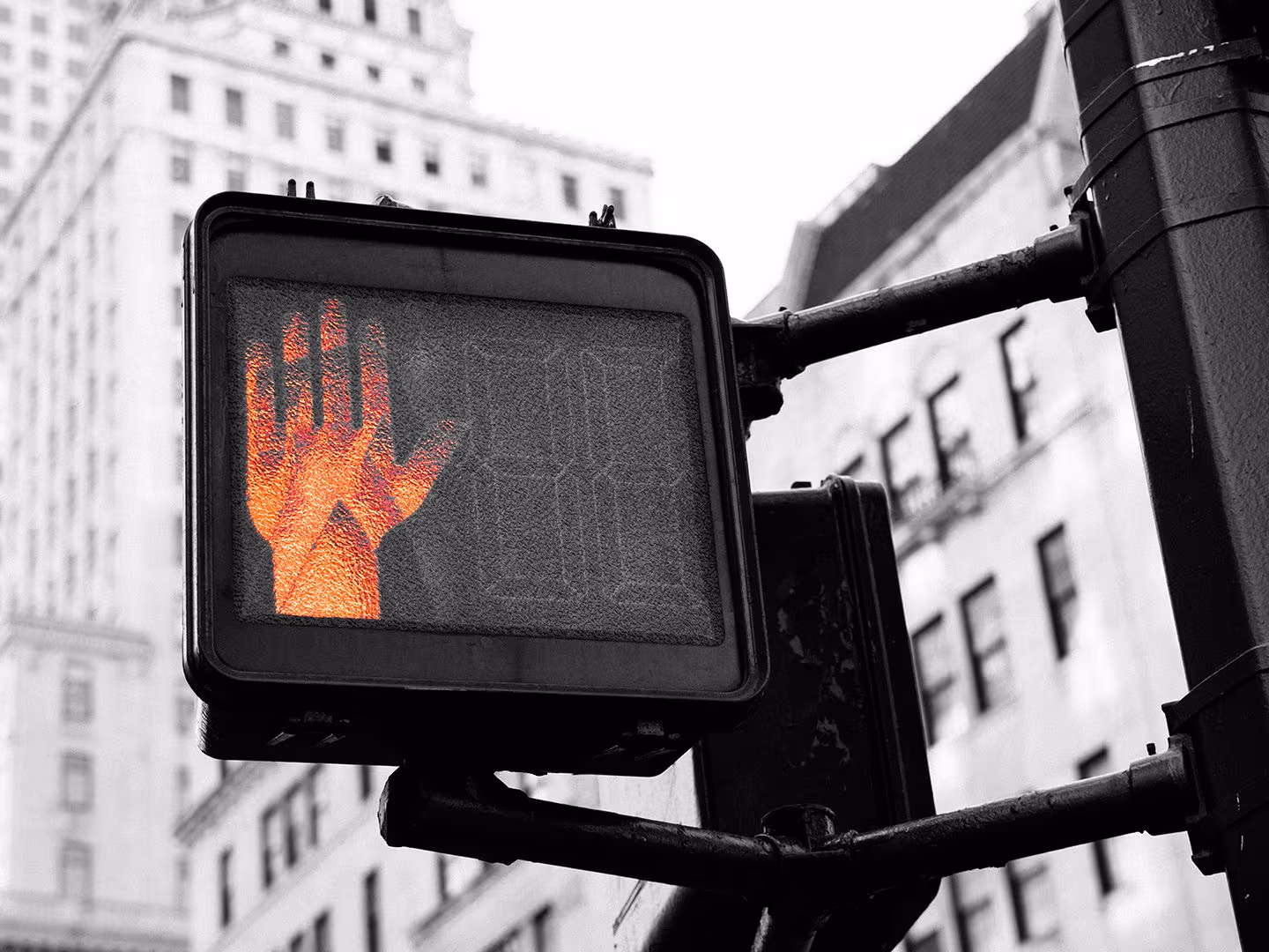 A pedestrian crossing must not be blocked by a wall. (Kai Pilger/Unsplash)