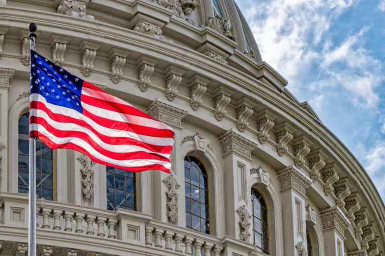 Tillis Cites Ethics, Stalls Crypto Bill 1