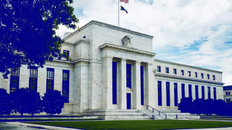 Fed nominee Warsh: Crypto has a place, Warren skeptical 17