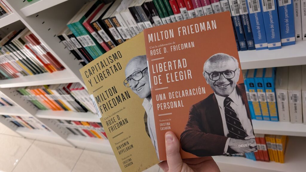 La Biblioteca BINAES Futurista de Bukele Combina Libros, Bitcoin y Juegos Familiares en la Capital Revitalizada 27 La Biblioteca BINAES Futurista de Bukele Combina Libros, Bitcoin y Juegos Familiares en la Capital Revitalizada 27