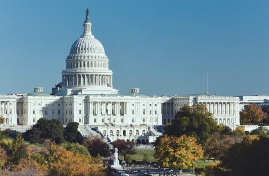 Senate Crypto Bill Faces Hurdles Despite Committee Win