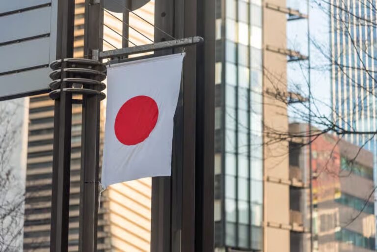 Japan Megabanks to Launch Stablecoin Trials by March 2027 5